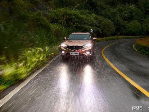 为什么汽车展厅经销商的车会比4s店便宜好几万?