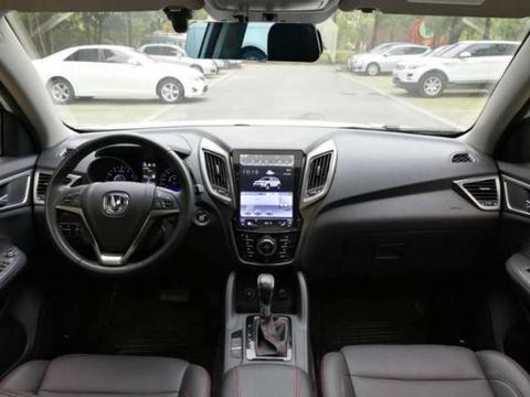 落地价15万，现在只需9万，买来没开多久掉价六万，车主心里难受