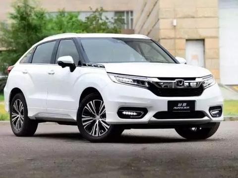 豪华中型SUV进入密集换代周期，2018年这几款车给GLC挖个大坑