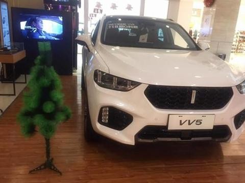 VV7油耗高? 这车比汉兰达还美, 低油耗仅15万起, 比领克01厚道