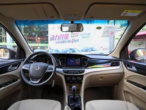 这7款表里如一的国产车不仅外观漂亮, 内饰更好看!