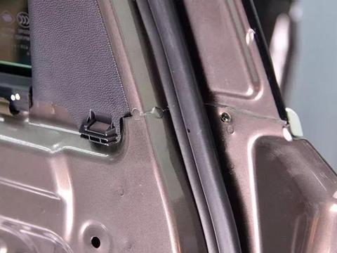 大通D90乘客无安全保护，产品还需捶打和磨练！