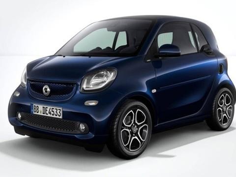 smart fortwo新特别版官图曝光，换装巴博斯新套件