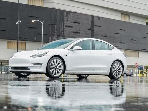 特斯拉model 3最终交付版终现身, 为什么都爱和宝马3系比呢?