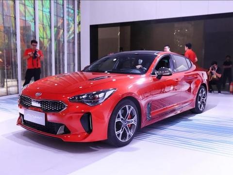 4.9秒破百，吊打奥迪S5，这款平民轿跑相当低调