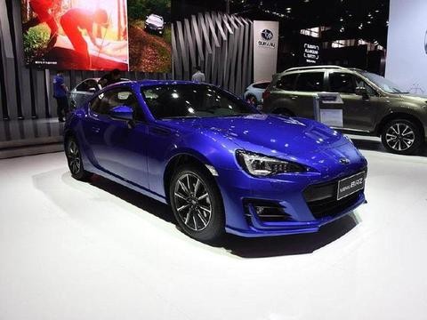 这车2.0自吸最大马力高达200匹，重点还是后驱，上路比86还6