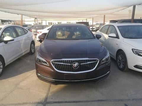 29万全款买下别克君越：拿到车钥匙时，车主的动作“暖”了全场