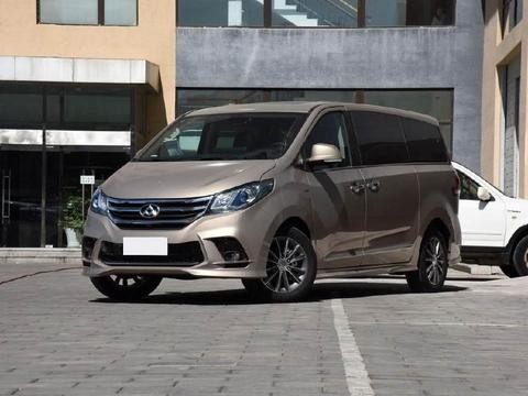 这款车乞丐版15万落地, 有着5米16的车长, 高配档次还不弱GL8