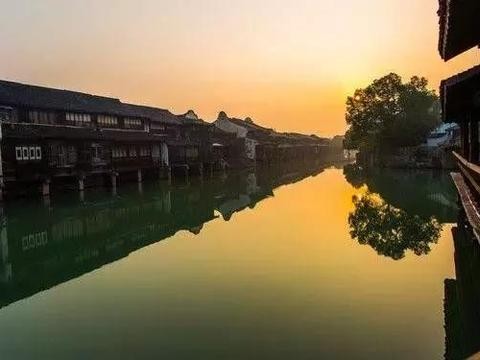 生命动感外形的睿骋CC上市，更丰富内涵迷倒媒体