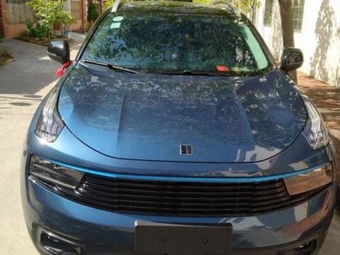 花19.6万买辆耀蓝色吉利领克01, 看到车钥匙时车主心里犯了嘀咕