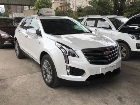 38.1万落地上汽通用凯迪拉克XT5，刚上高速时仪表盘成“焦点”