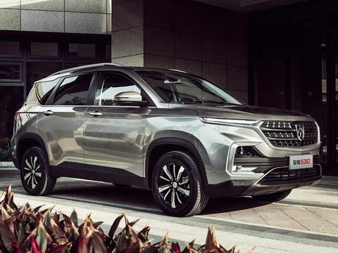 尺寸空间超过哈弗H6, 外观硬朗霸气的宝骏530, 全新平民级爆款SUV