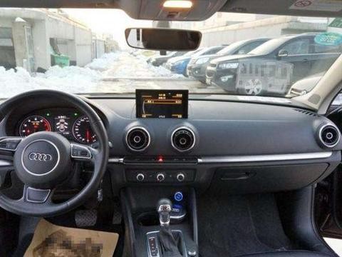 小伙从职员升经理, 为表身份放弃飞度, 花17万买了这辆二手车