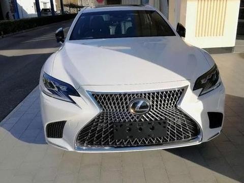 首台雷克萨斯LS350低配版亮相