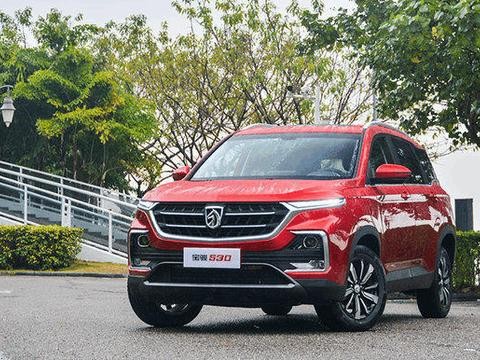 剑指哈弗H6, 除了越级空间, 宝骏530还有什么过人之处?