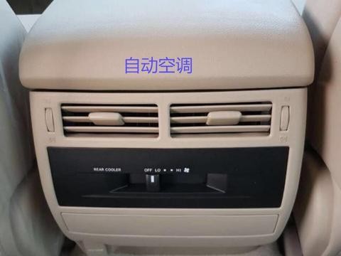 18款兰德酷路泽4000遥启版的几个按键使他的越野功能远超悍马