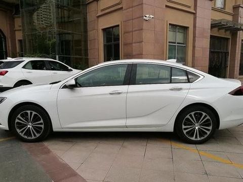 朋友嘴上对阿特兹百般赞扬, 回头却提了新君威28T尊贵型！