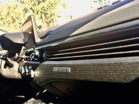 没敢买运动版凯美瑞, 开了这车回家还是被朋友挤兑了！