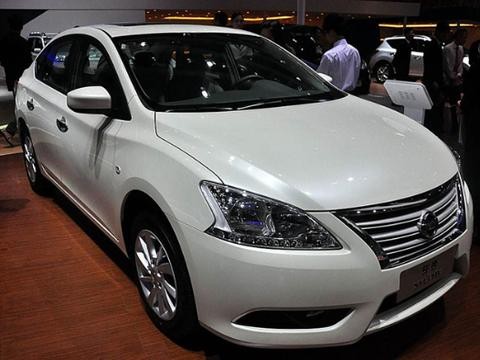 这款10万块的舒适家用轿车 让你有回到家里的错觉！！