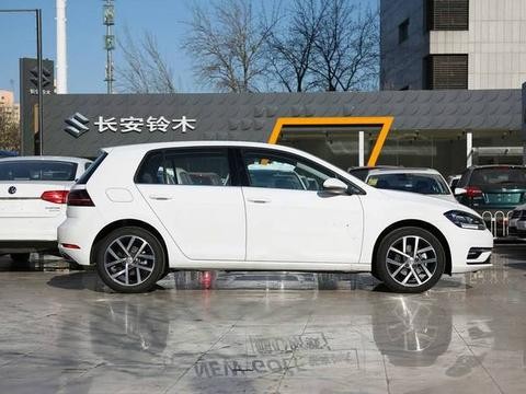 大众凌渡VS大众高尔夫对比哪个更好呢？看看车主是怎么说的！