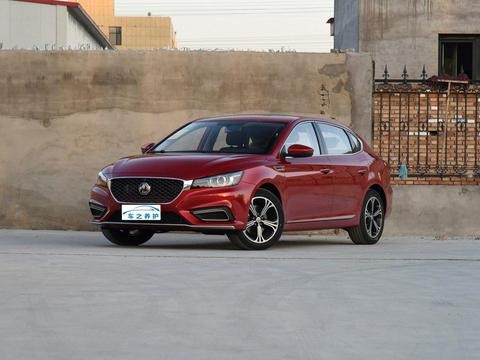 远看比思域更加有运动感, 破百达到7秒, 而且舒适性还能兼容上