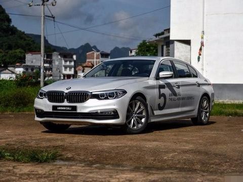 借壳大哥7系的“脸蛋”，仅售45万，让小号S级迈巴赫惊慌失措