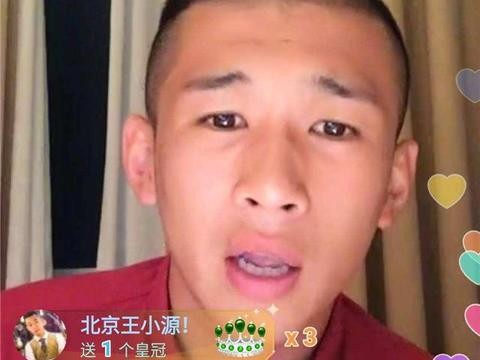 他买车比天佑更夸张，买完宾利又买劳斯莱斯，透露年入5000万！