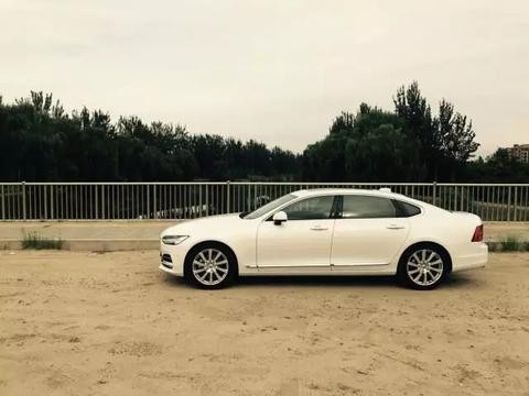 ABB太泛，想来点有腔调的，S90和ES，到底怎么选？