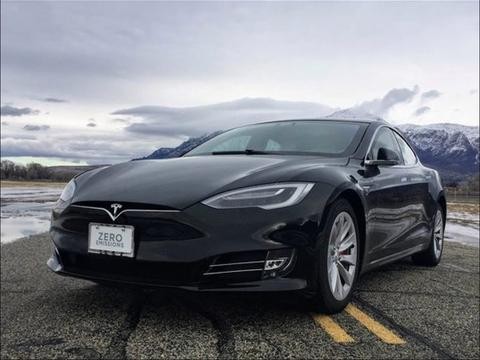 世界第一辆全电动装甲车诞生：150万元特斯拉被改装成总统座驾？