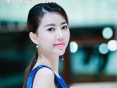 女神驾到!复古车展车模！