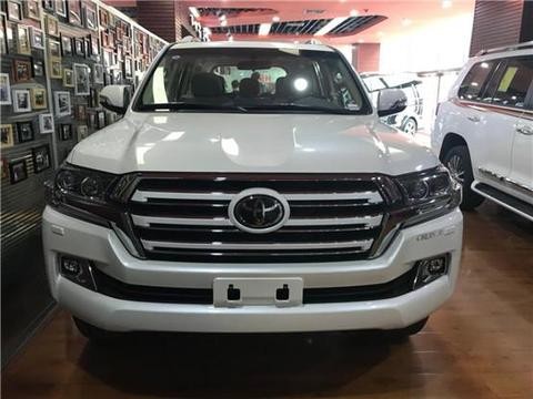 18款丰田兰德酷路泽 别小看全新6变速箱 陆地巡洋舰迎来重大升级