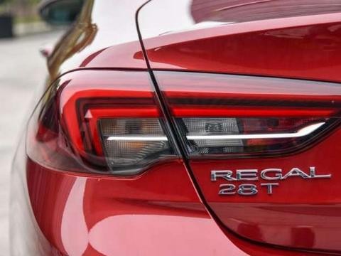 最良心的中级轿车：比阿特兹更漂亮，降4万仅售14万还买个啥迈腾