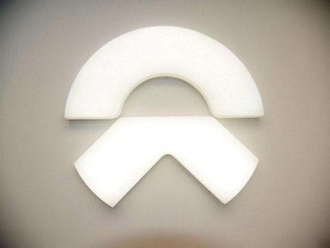 蔚来再次发力, 全新5座SUV年底发布, 圈钱的特斯拉该何去何从?