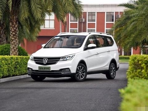 宝骏730放大招，真自动档油耗仅7L，碾压比亚迪，叫板GL6