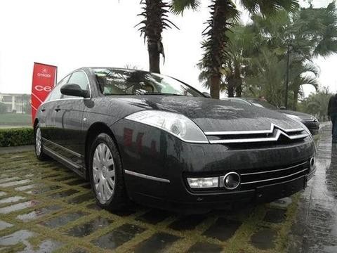 曾经卖60万的豪车, 现在20万还要跪着卖, 这车到底经历了什么?