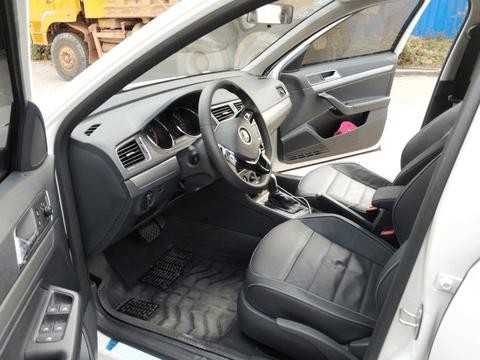 自从买了这台被大家“封神”的车, 我开车都不敢打开车窗了