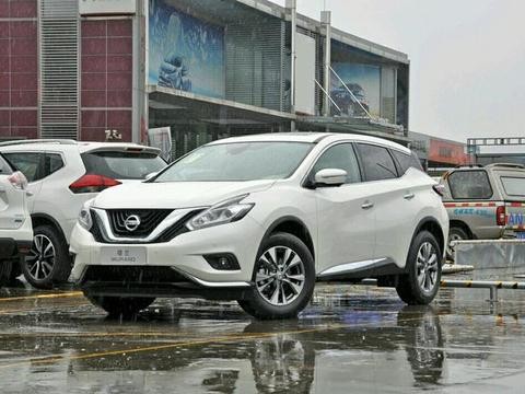 当年售价50万的高端SUV，如今降价超一半，依旧没人要