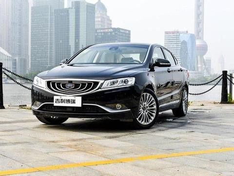 比迈腾大, 比雅阁漂亮, 牌子不差, 专找雅阁比赛, 12万便宜?