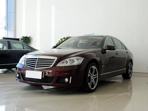 这款车长得和奔驰S级一样却没奔驰车标，为何比S级贵出100多万？