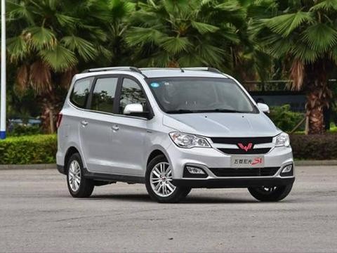 国产“埃尔法”才13万起，7座行政级待遇，还惦记啥别克GL8