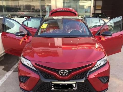 25万提全新凯美瑞运动版：这个前脸帅得让人无法自拔！