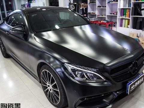 奔驰C200改色贴膜陶瓷黑