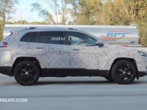 小改款的Jeep自由光将在今年一月的北美国际车展上正式亮相！