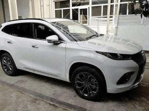 奇瑞EXEED TX终于量产了，白色实车很帅气，或售15万就等它上市