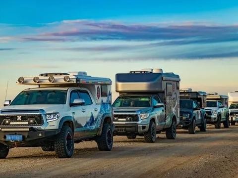 5.7升V8发动机 带拓展 可睡4人 旅美速腾房车带您野外转转！