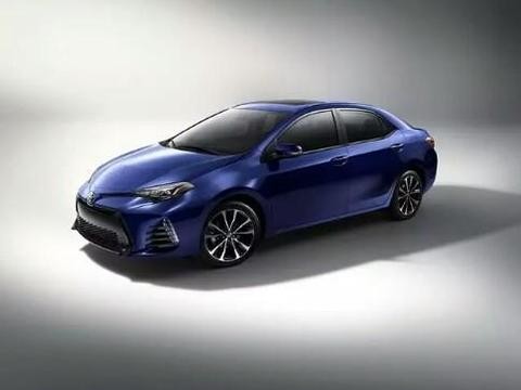 小号凯美瑞, 第十二代卡罗卡高颜值来袭！