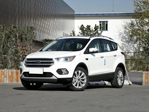 相比于CR-V、奇骏等产品, 空间成为了福特翼虎最大优势