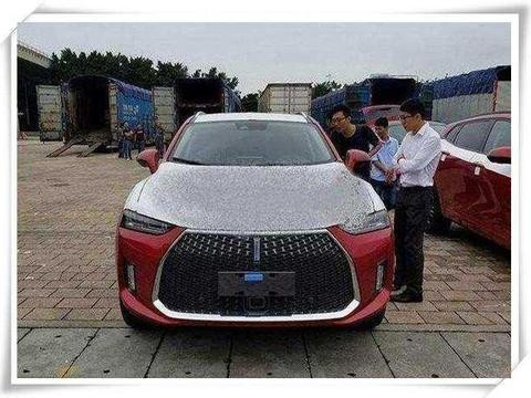 首台长城P8到店实拍，油耗成为最大亮点，一公里只需1毛5！