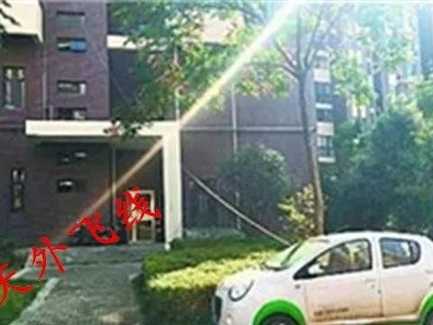 翻墙、爬楼、天外飞线？盘点那些奇葩的充电方式！