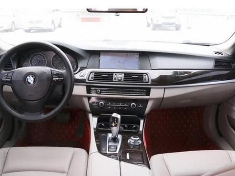 落地价50万, 现在只需25万, 没开多久打5折, 车主几天吃不下饭